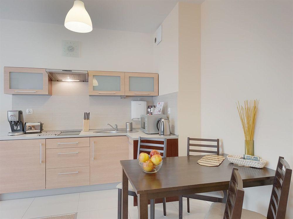 Apartamenty Aparts Lodz  Ngoại thất bức ảnh