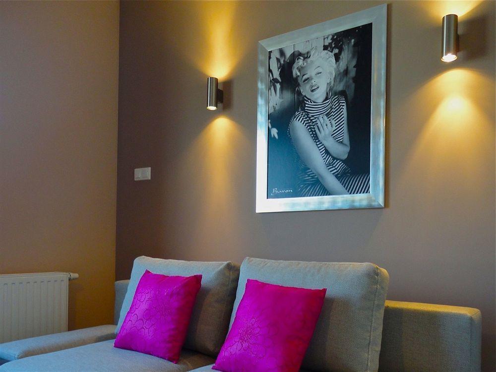 Apartamenty Aparts Lodz  Ngoại thất bức ảnh