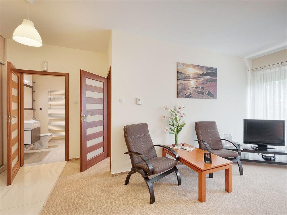 Apartamenty Aparts Lodz  Ngoại thất bức ảnh