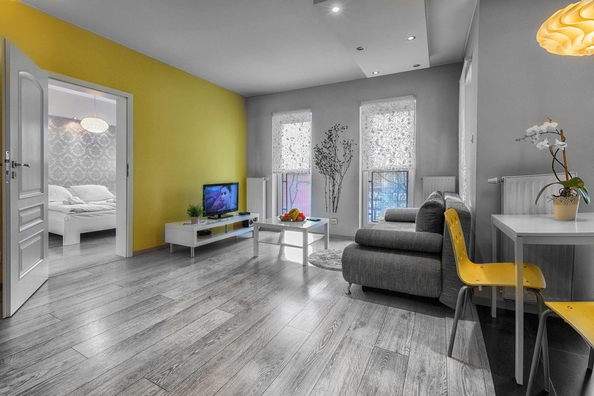 Apartamenty Aparts Lodz  Ngoại thất bức ảnh
