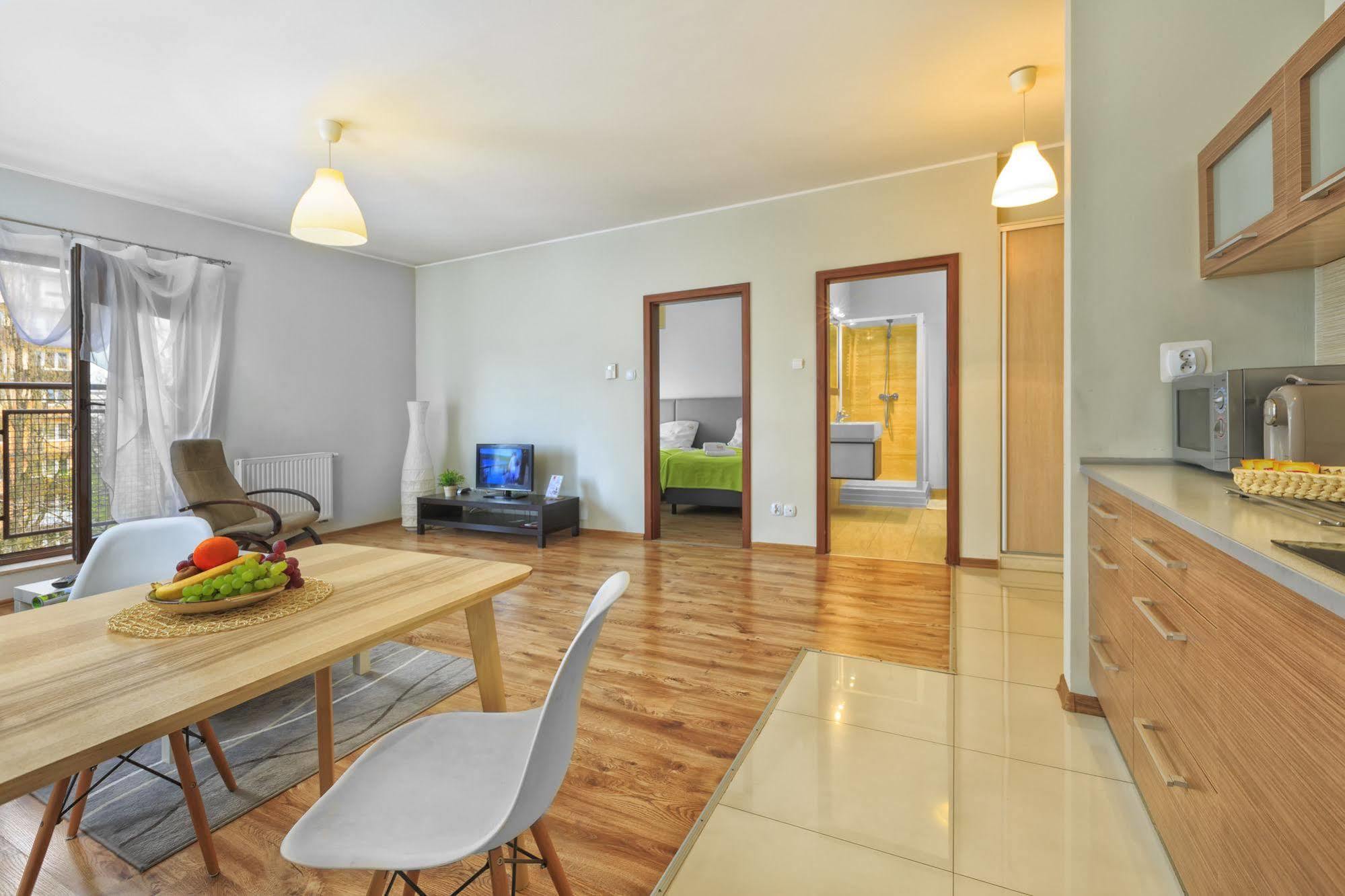 Apartamenty Aparts Lodz  Ngoại thất bức ảnh
