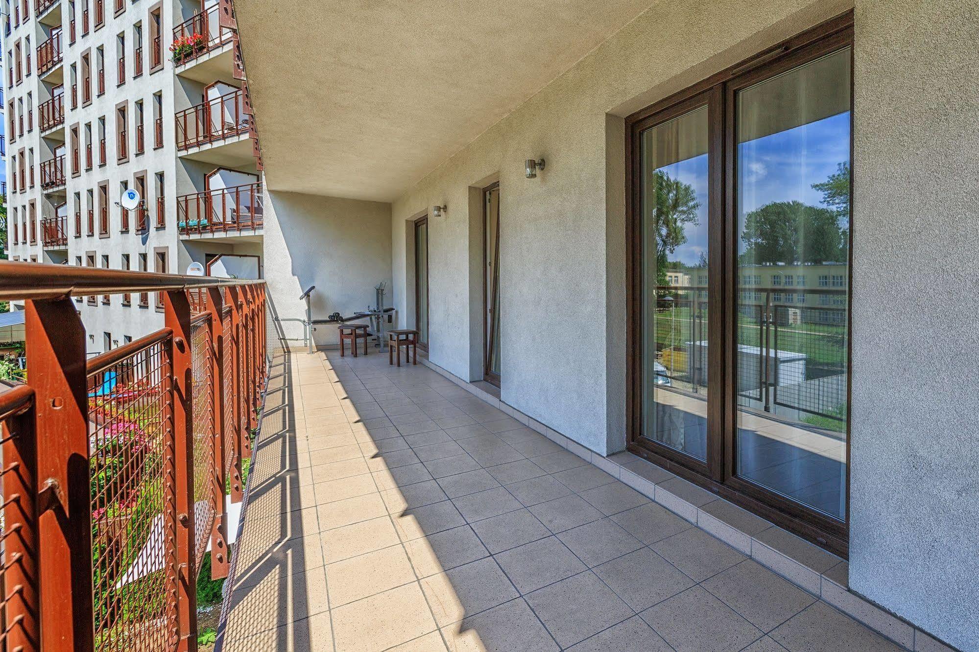 Apartamenty Aparts Lodz  Ngoại thất bức ảnh