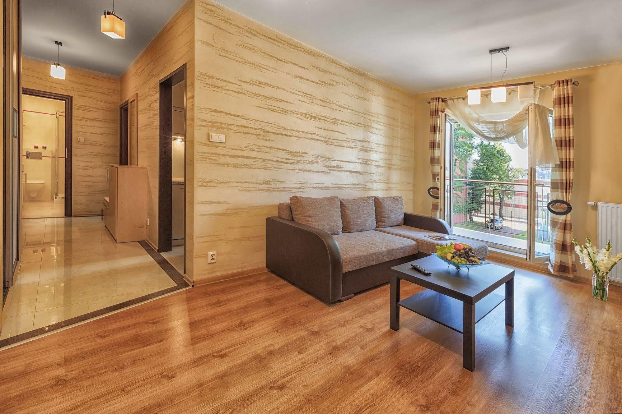 Apartamenty Aparts Lodz  Ngoại thất bức ảnh