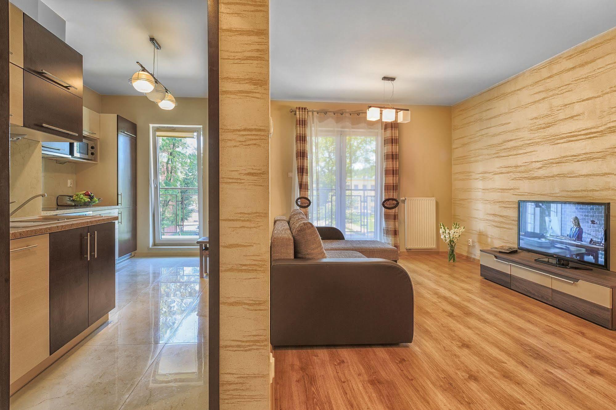 Apartamenty Aparts Lodz  Ngoại thất bức ảnh